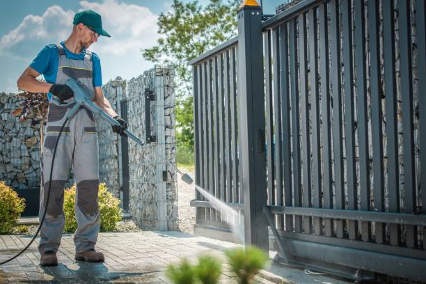 Best Driveway Pressure Washing  in Hurstbourne, KY